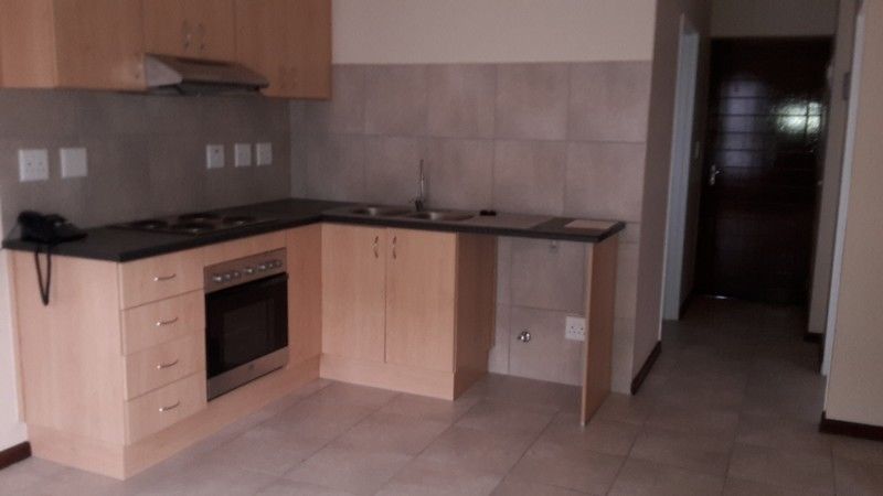 To Let 2 Bedroom Property for Rent in Buh Rein Estate Western Cape
